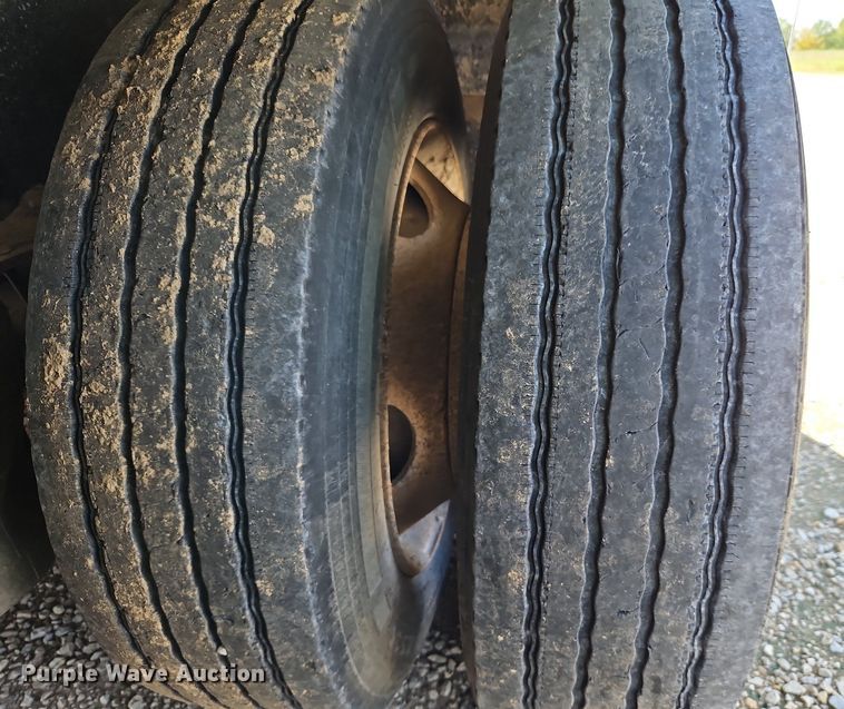 image for item DP2421 2010 Landoll Hauloll 825C lowboy equipment trailer