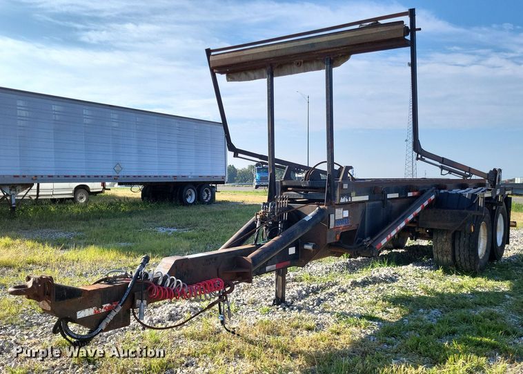 image for item DP5241 2003 G & H 1700/1500  roll-off container trailer