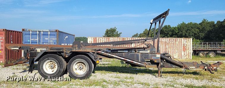 image for item DP5241 2003 G & H 1700/1500  roll-off container trailer