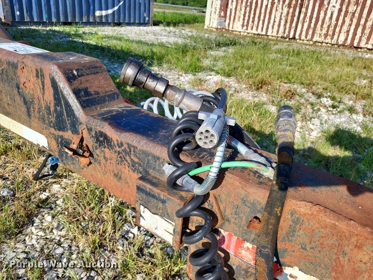 image for item DP5241 2003 G & H 1700/1500  roll-off container trailer