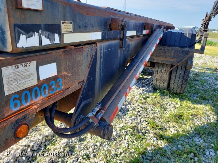 image for item DP5241 2003 G & H 1700/1500  roll-off container trailer