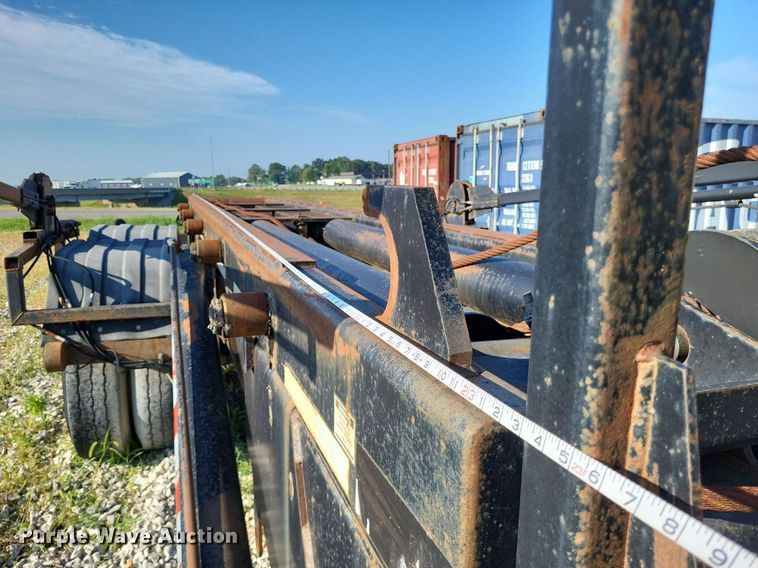 image for item DP5241 2003 G & H 1700/1500  roll-off container trailer