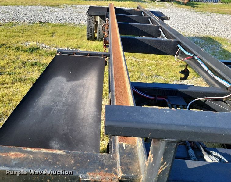 image for item DP5242 2006 Galbreath SP2A  container trailer