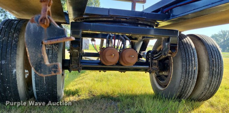 image for item DP5242 2006 Galbreath SP2A  container trailer