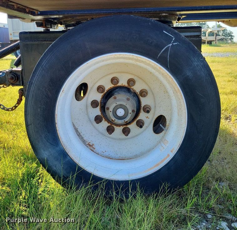 image for item DP5242 2006 Galbreath SP2A  container trailer