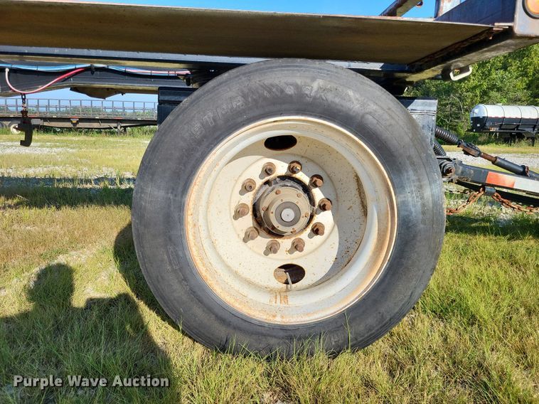 image for item DP5242 2006 Galbreath SP2A  container trailer