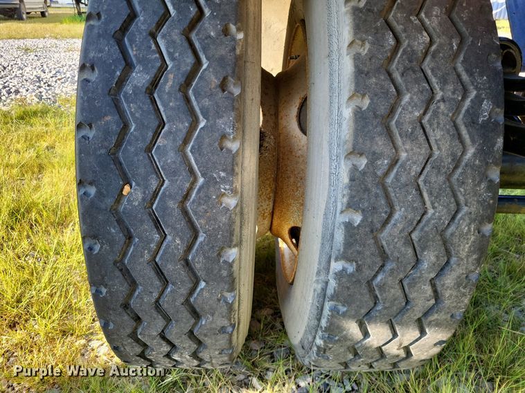 image for item DP5242 2006 Galbreath SP2A  container trailer