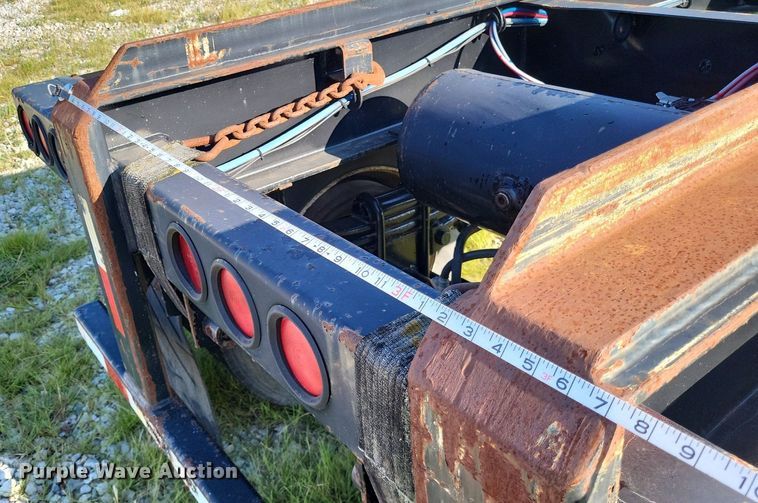 image for item DP5242 2006 Galbreath SP2A  container trailer