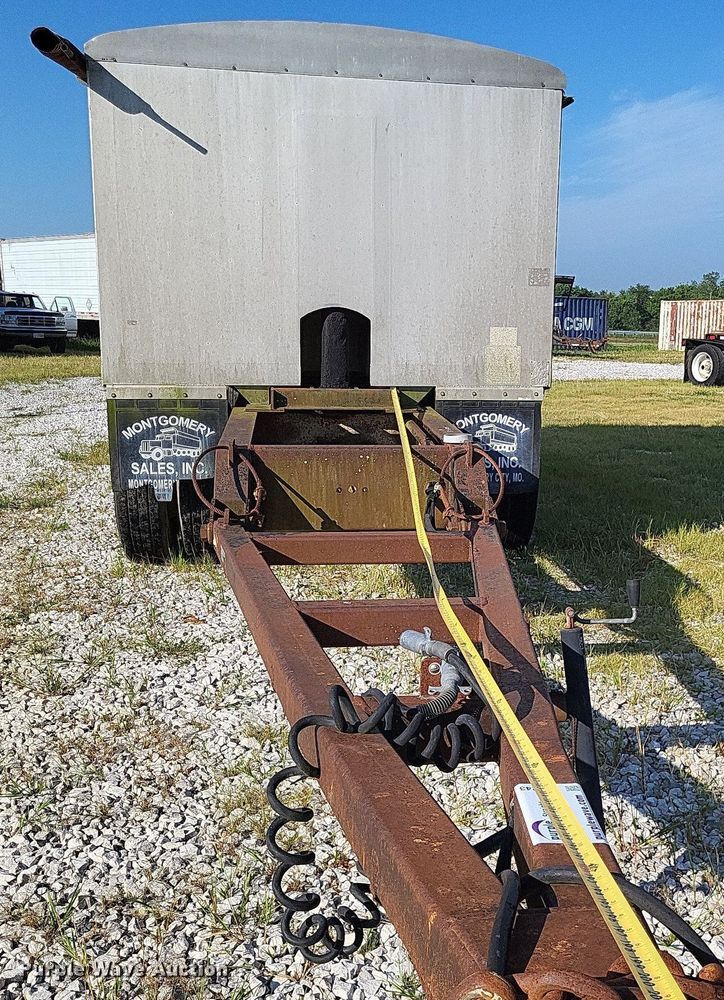 image for item DP5243 1993 Shop built  end dump pup trailer