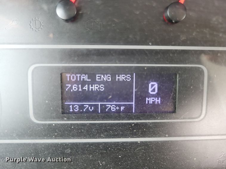 image for item DP5249 2019 International RH613  semi truck