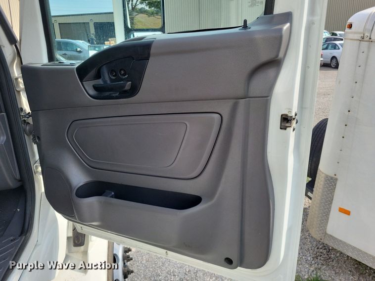 image for item DP5249 2019 International RH613  semi truck