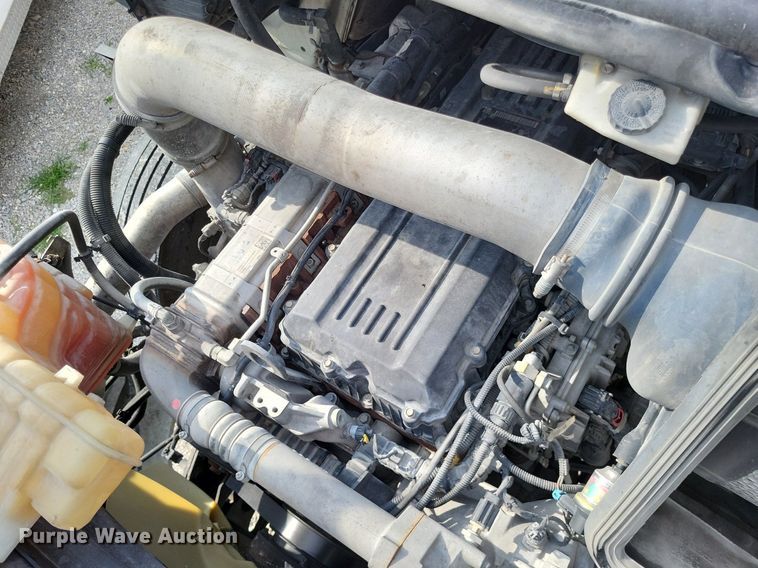 image for item DP5249 2019 International RH613  semi truck