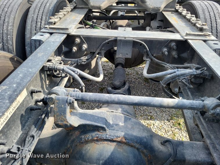 image for item DP5249 2019 International RH613  semi truck