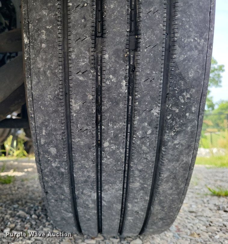 image for item DP5249 2019 International RH613  semi truck