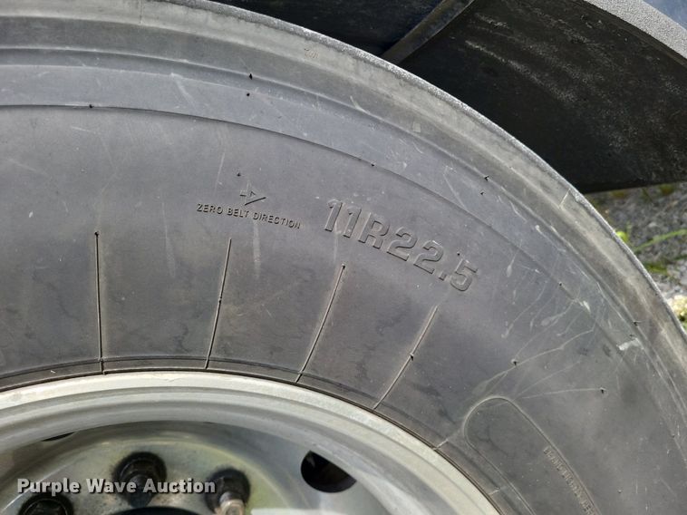 image for item DP5249 2019 International RH613  semi truck