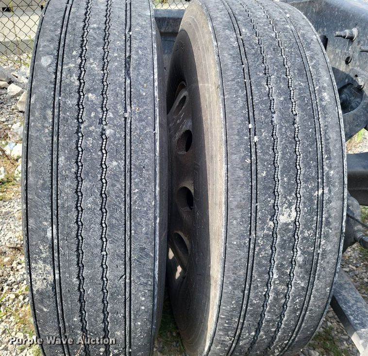 image for item DP5249 2019 International RH613  semi truck