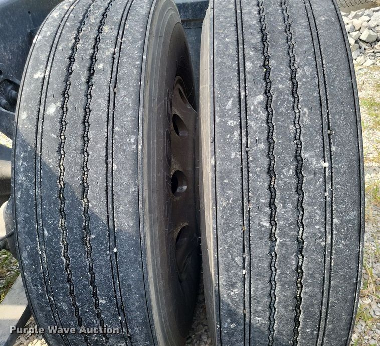 image for item DP5249 2019 International RH613  semi truck