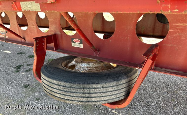 image for item DQ1417 2007 Lufkin  flatbed trailer