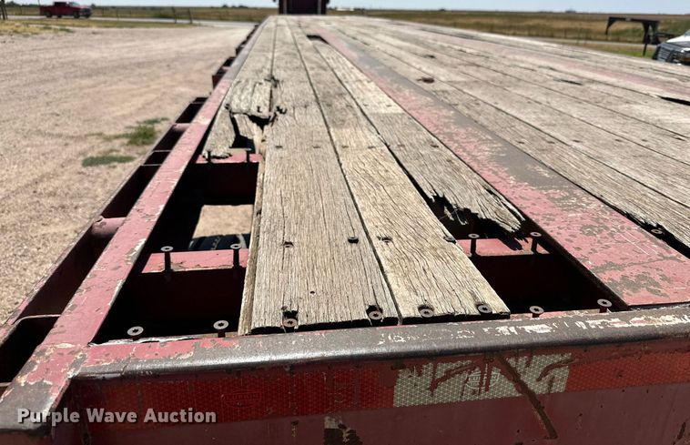 image for item DQ1417 2007 Lufkin  flatbed trailer