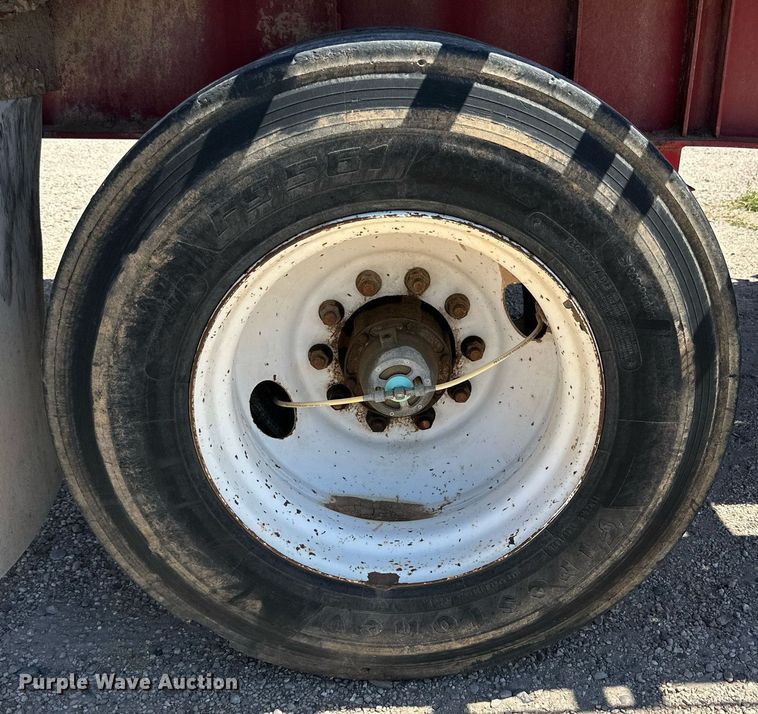 image for item DQ1417 2007 Lufkin  flatbed trailer