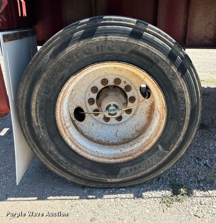 image for item DQ1417 2007 Lufkin  flatbed trailer