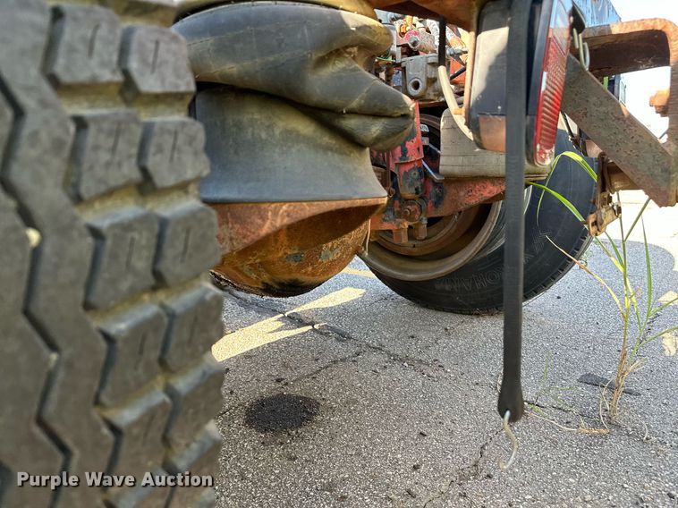 image for item DS7164 1973 Peterbilt 359ST  semi truck