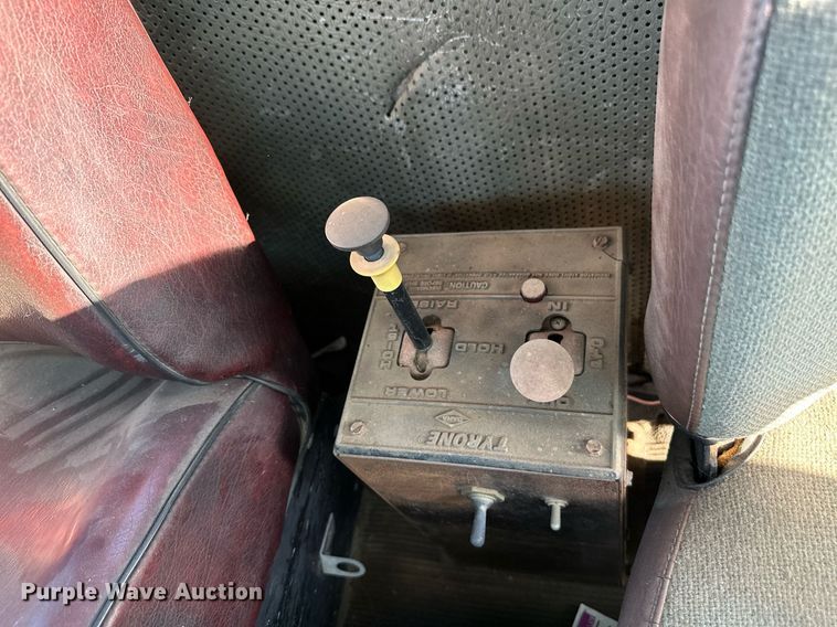 image for item DS7164 1973 Peterbilt 359ST  semi truck