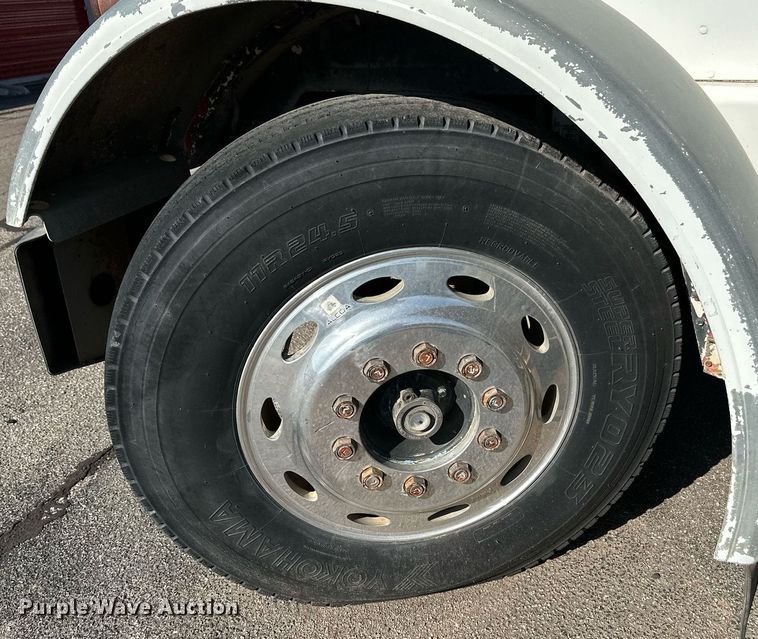 image for item DS7164 1973 Peterbilt 359ST  semi truck