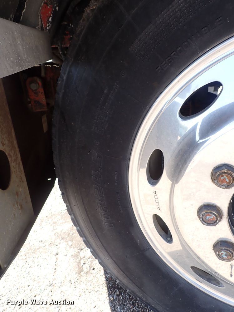 image for item DS7164 1973 Peterbilt 359ST  semi truck