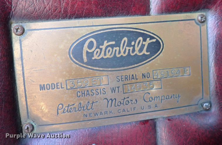 image for item DS7164 1973 Peterbilt 359ST  semi truck