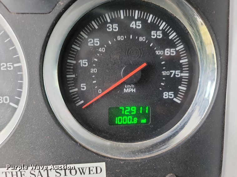 image for item JE9564 2012 Kenworth T440  mobile command center truck