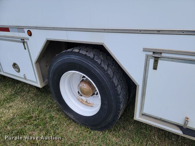 image for item JE9564 2012 Kenworth T440  mobile command center truck