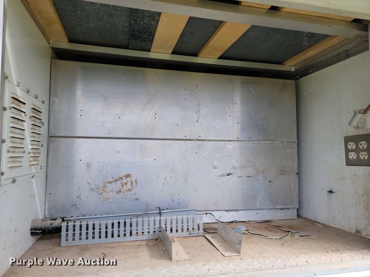 image for item JE9564 2012 Kenworth T440  mobile command center truck