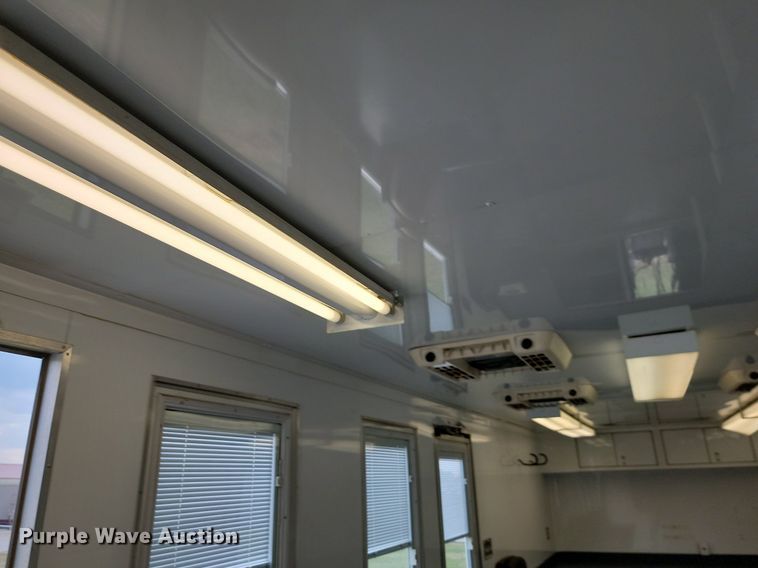 image for item JE9564 2012 Kenworth T440  mobile command center truck