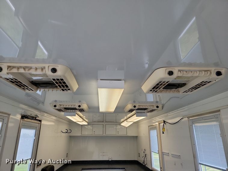 image for item JE9564 2012 Kenworth T440  mobile command center truck