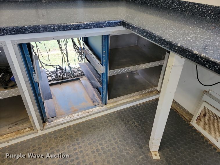 image for item JE9564 2012 Kenworth T440  mobile command center truck