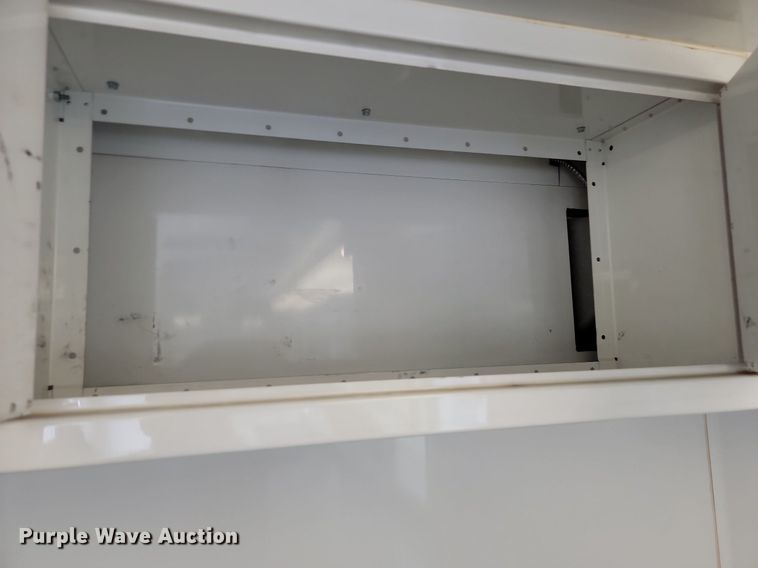 image for item JE9564 2012 Kenworth T440  mobile command center truck