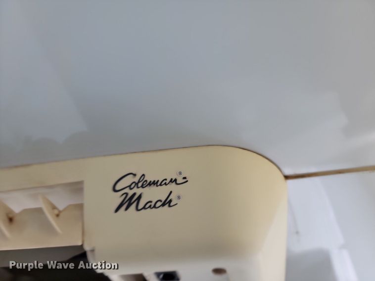 image for item JE9564 2012 Kenworth T440  mobile command center truck