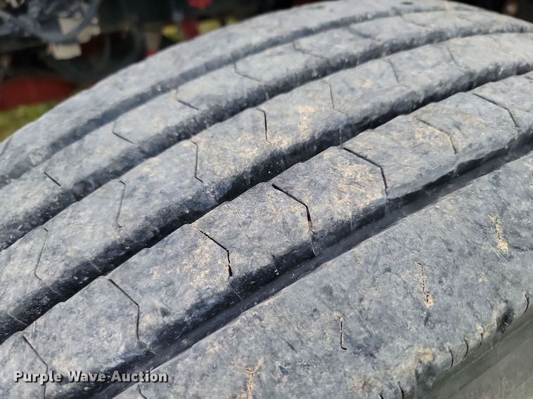 image for item JE9564 2012 Kenworth T440  mobile command center truck