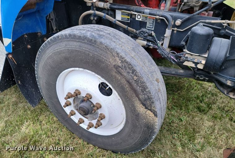 image for item JE9564 2012 Kenworth T440  mobile command center truck