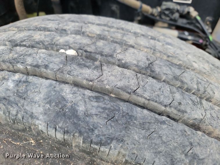 image for item JE9564 2012 Kenworth T440  mobile command center truck