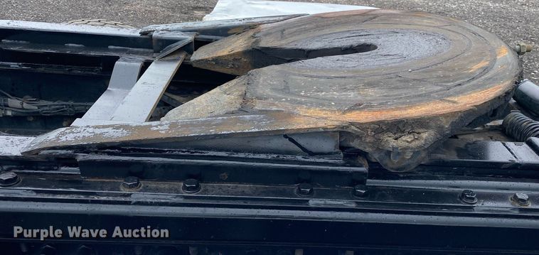 image for item KB9447 2003 Kenworth T800 semi truck