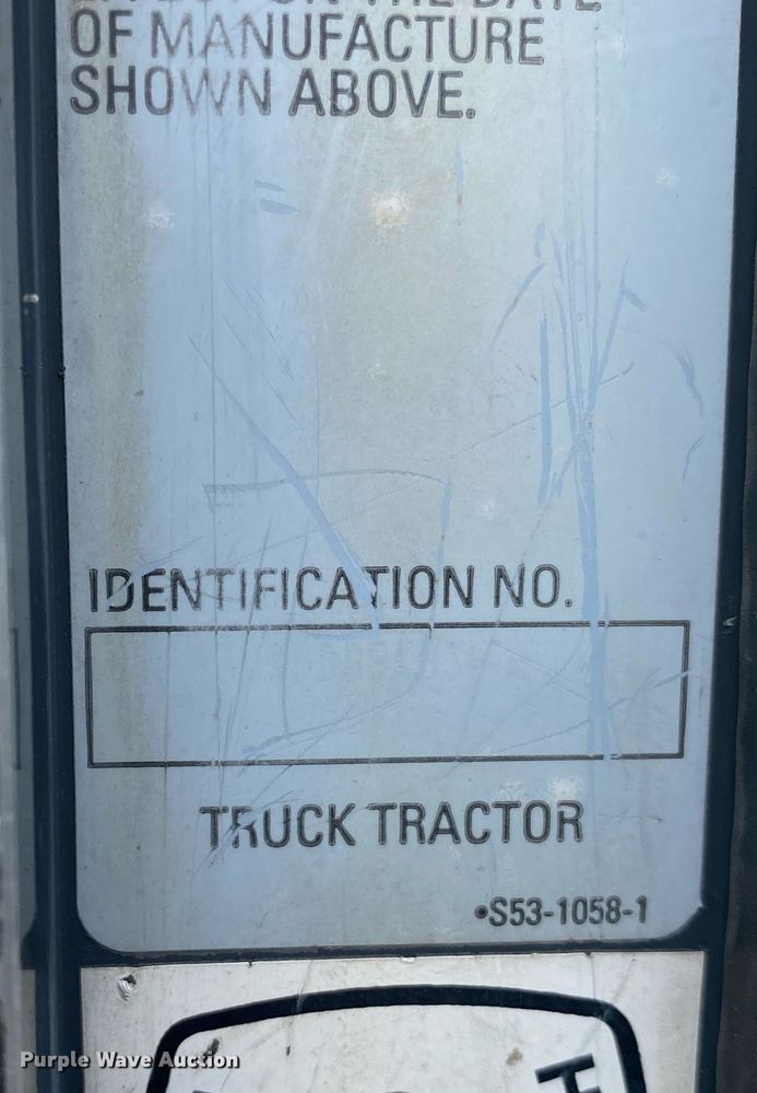 image for item KB9447 2003 Kenworth T800 semi truck