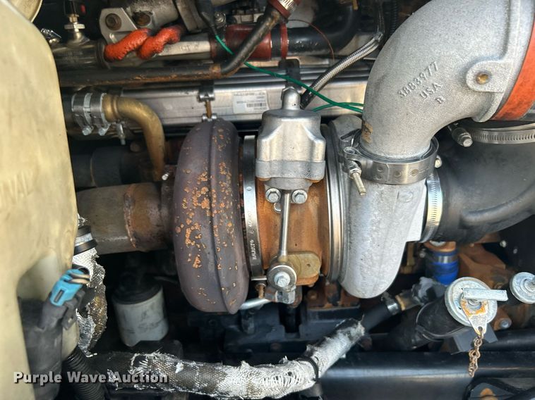 image for item KW9063 2006 International 9200i  semi truck