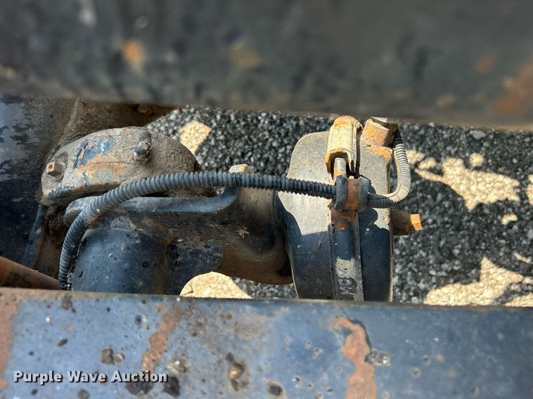 image for item KW9075 1996 International 9200  semi truck