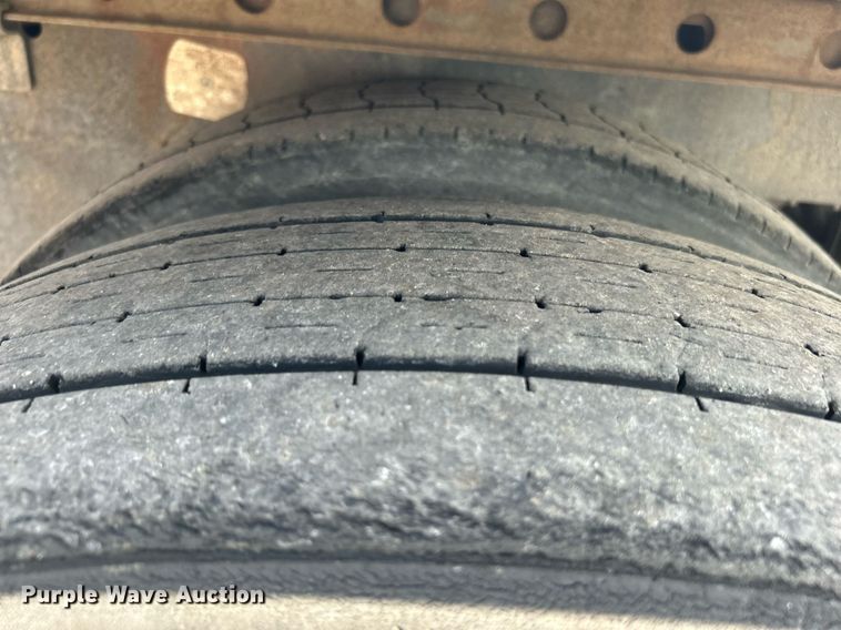 image for item KW9104 2014 Great Dane CSE-1214-22053  dry van trailer