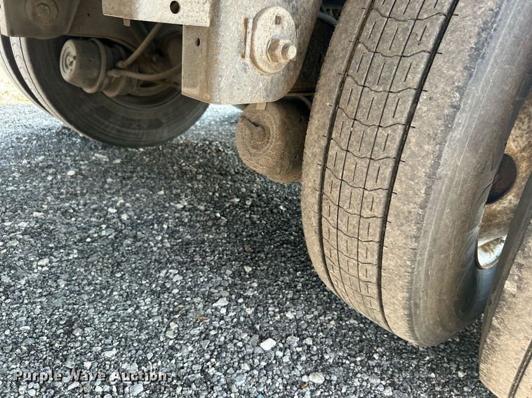 image for item KW9104 2014 Great Dane CSE-1214-22053  dry van trailer