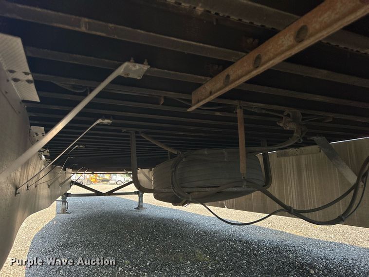 image for item KW9104 2014 Great Dane CSE-1214-22053  dry van trailer