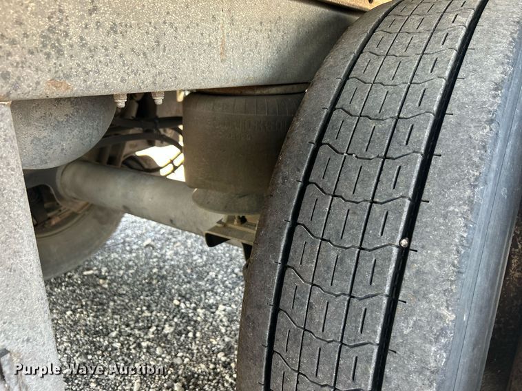 image for item KW9104 2014 Great Dane CSE-1214-22053  dry van trailer