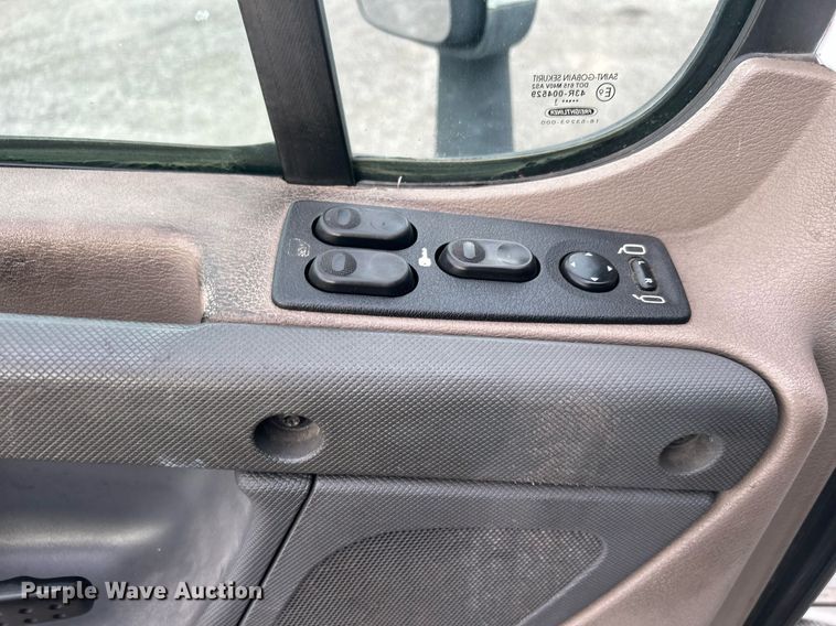 image for item KW9119 2012 Freightliner Cascadia  semi truck